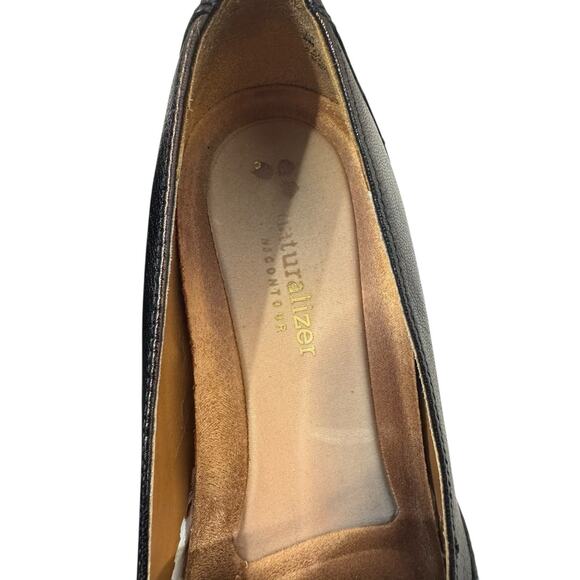 Women's Naturalizer 8M Coretta Black Leather Slip On Loafer Shoes Comfort Preppy - Picture 6 of 9